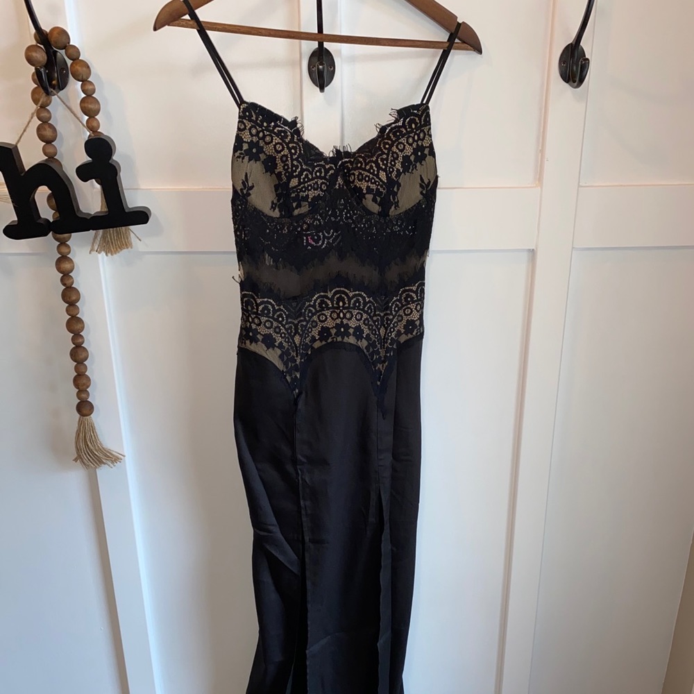 Evening gown with slits